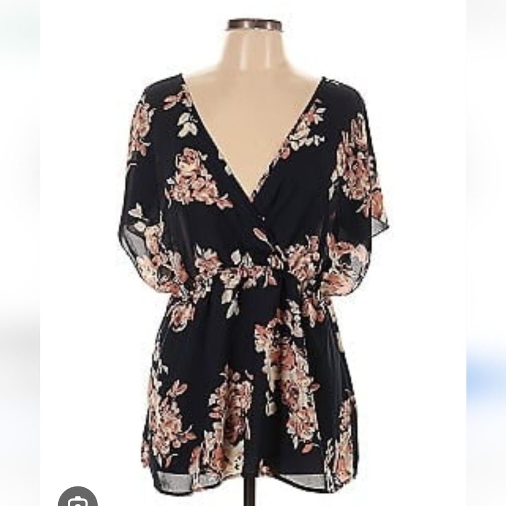 Torrid Navy V Neck V Back Blouse Size 2 - Picture 1 of 7